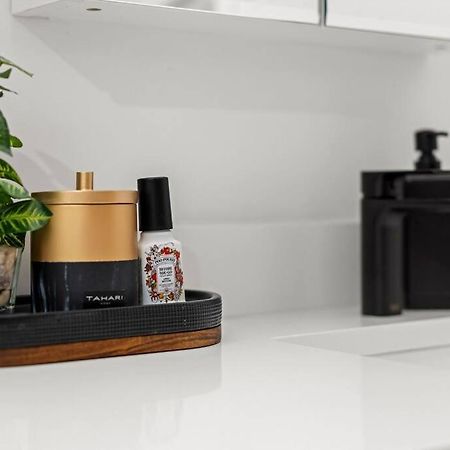 Entire Apt/2Bd 2Bth/Amer. Dream Mall/Nyc/Ewr Airpt Newark Kültér fotó